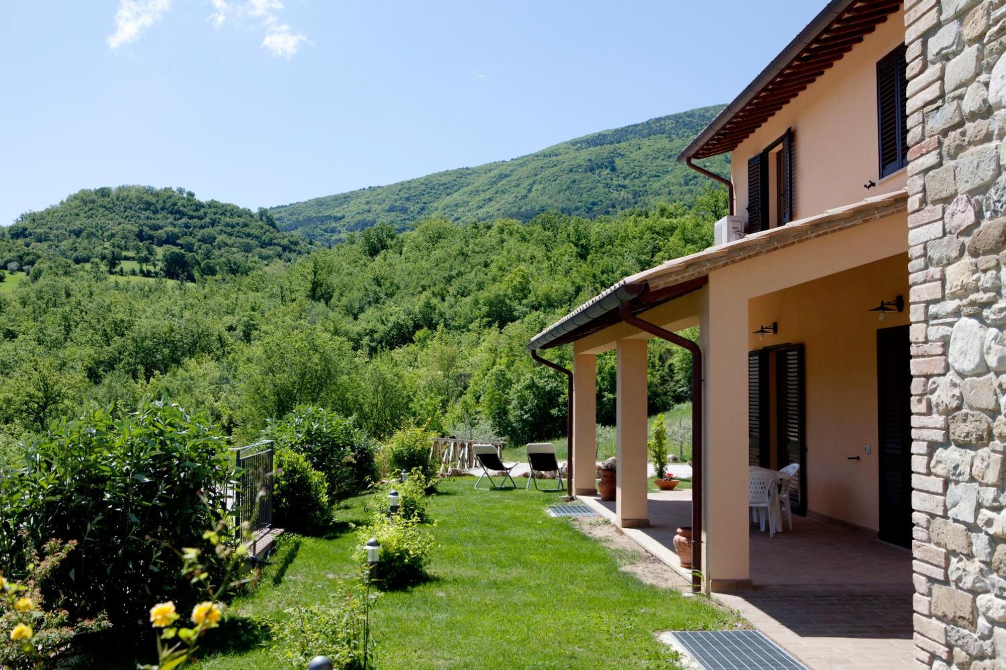 הוילה Piano Delle Pieve Relais Parco Del Subasio מראה חיצוני תמונה