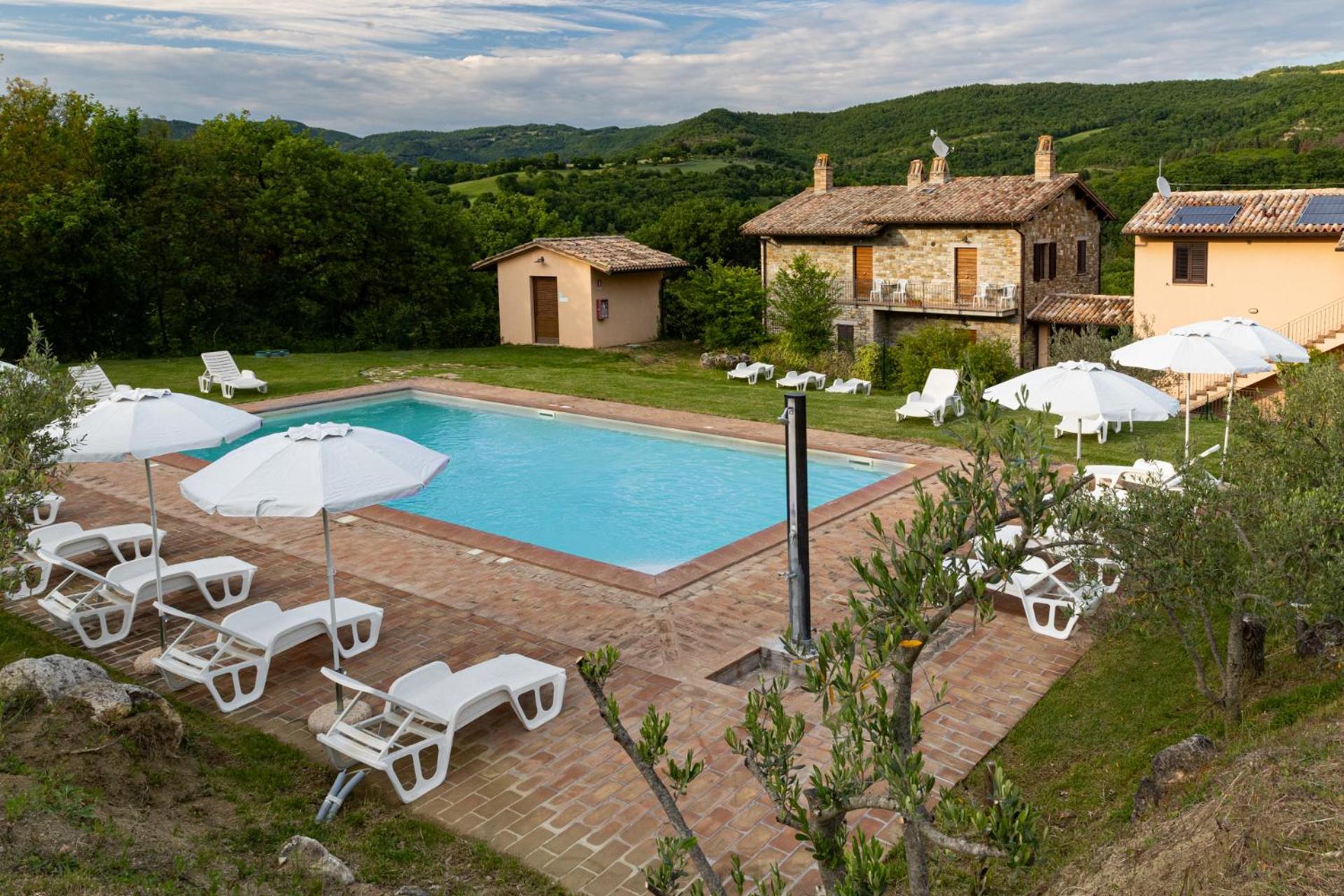 הוילה Piano Delle Pieve Relais Parco Del Subasio מראה חיצוני תמונה