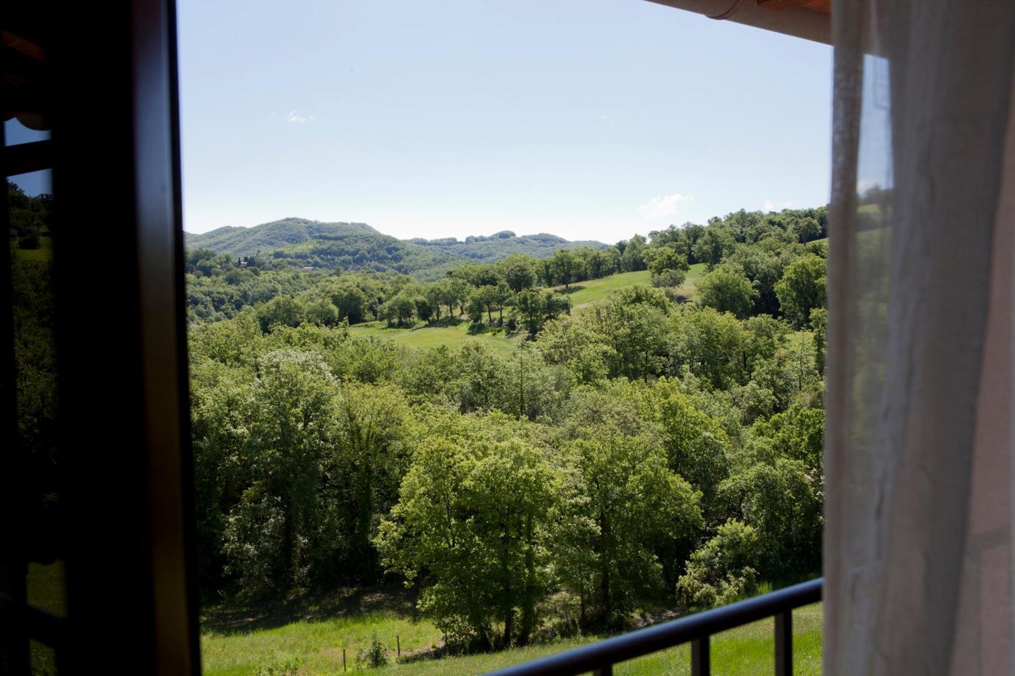 הוילה Piano Delle Pieve Relais Parco Del Subasio מראה חיצוני תמונה