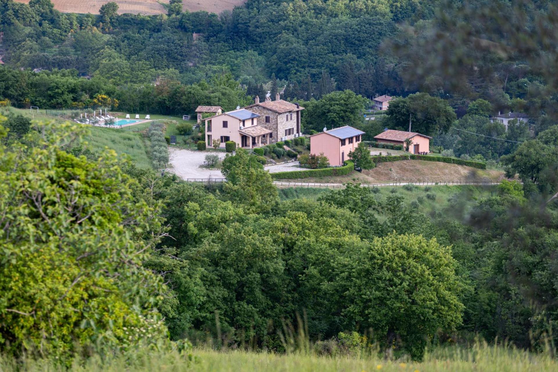 הוילה Piano Delle Pieve Relais Parco Del Subasio מראה חיצוני תמונה