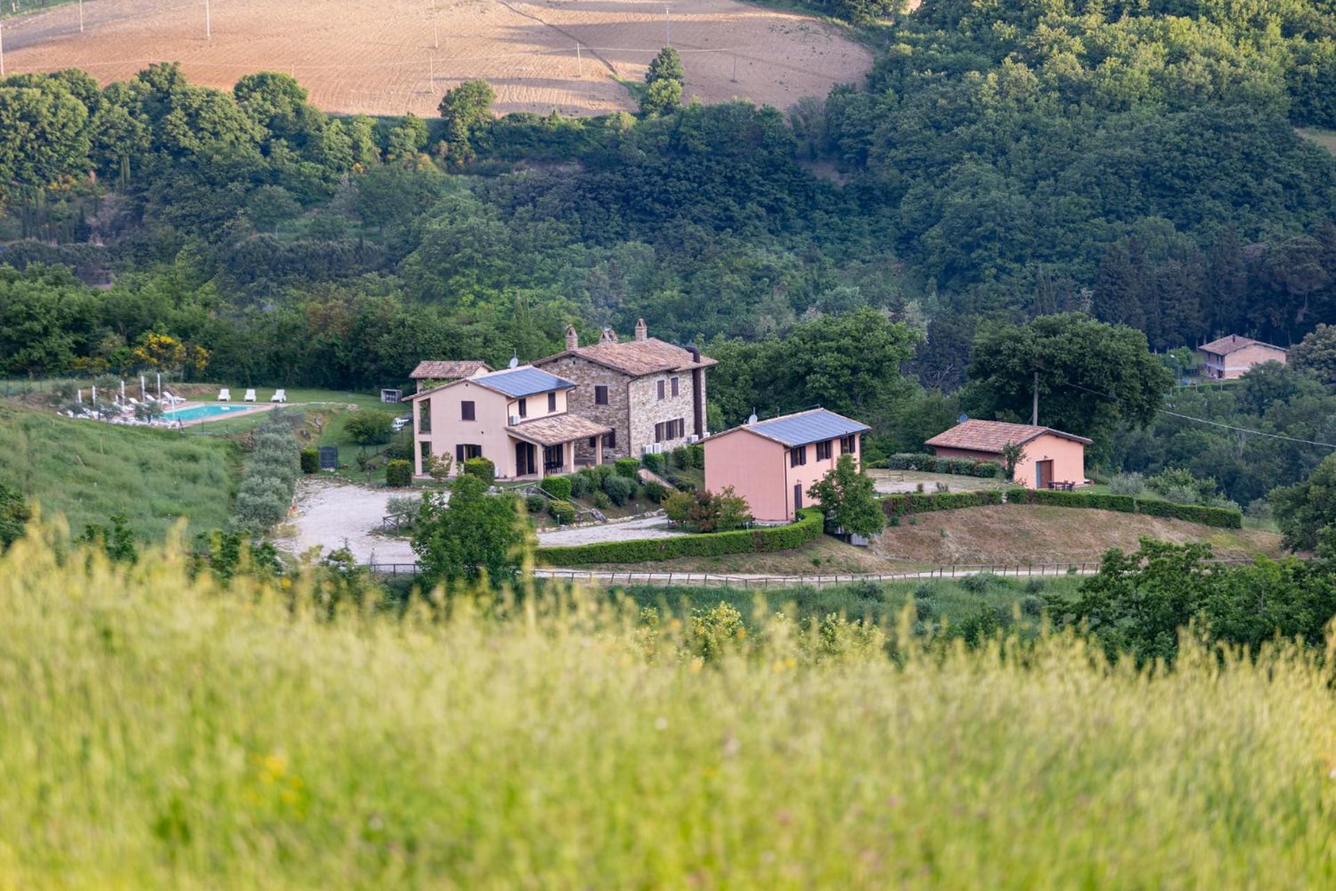 הוילה Piano Delle Pieve Relais Parco Del Subasio מראה חיצוני תמונה